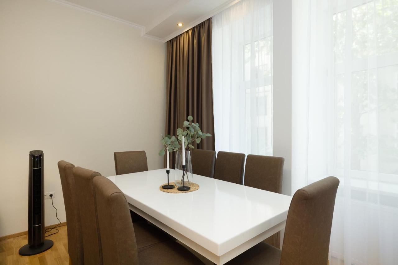 Deluxe Apartments Pasetti Vienna Exterior photo